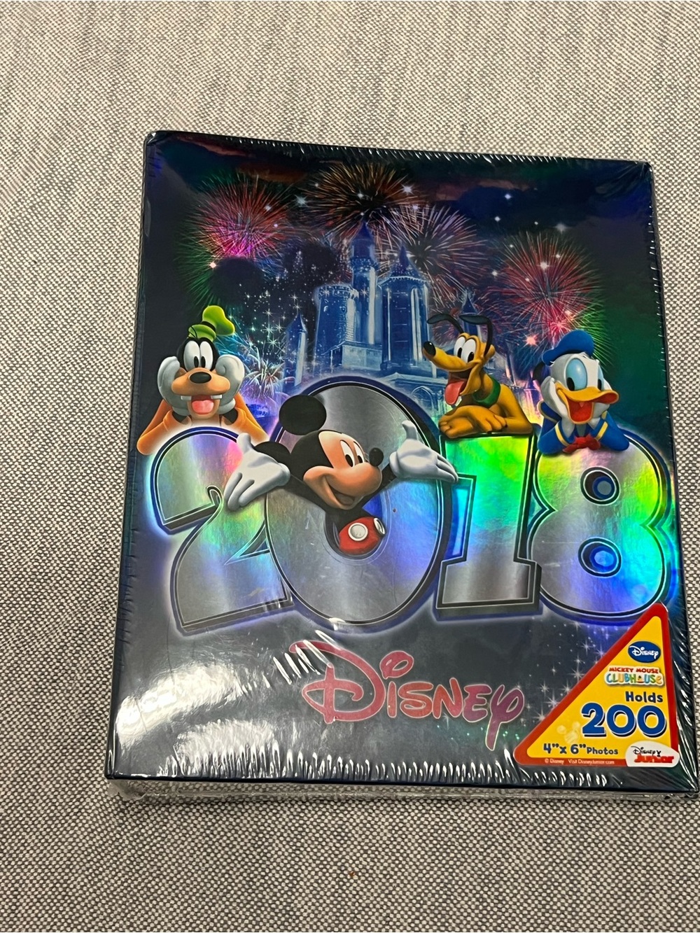 Disney Mickey Mouse 2018 Photo Album 200 4x6 Photos New Sealed